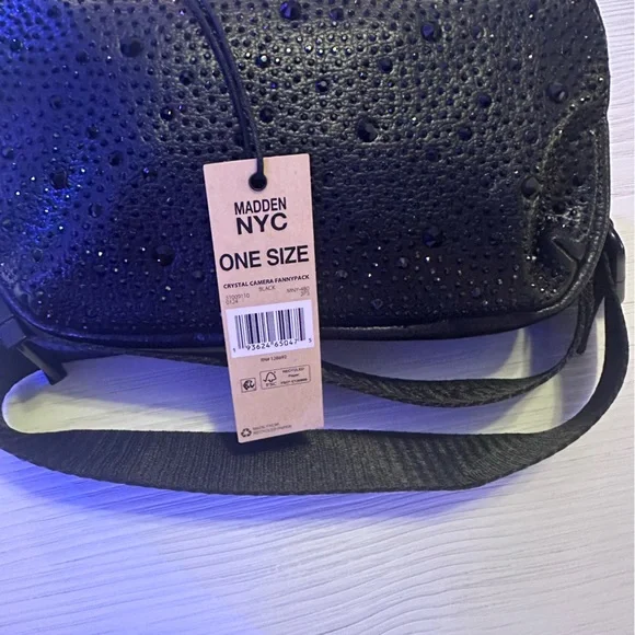 Madden NYC Black Leather Bag - Picture 3 of 5